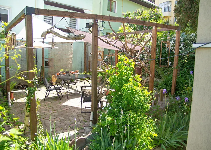 Lupeni Alley Cozy Apartment&private Garden Braşov