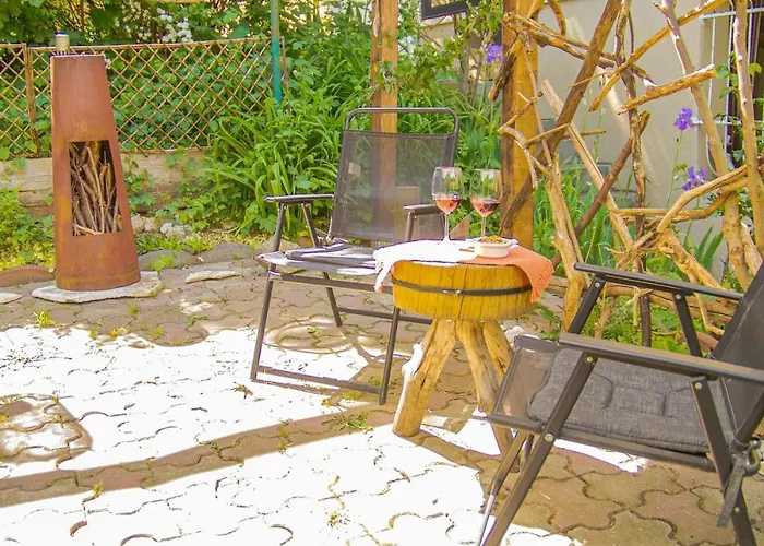 Apartment Lupeni Alley Cozy Apartment&private Garden *